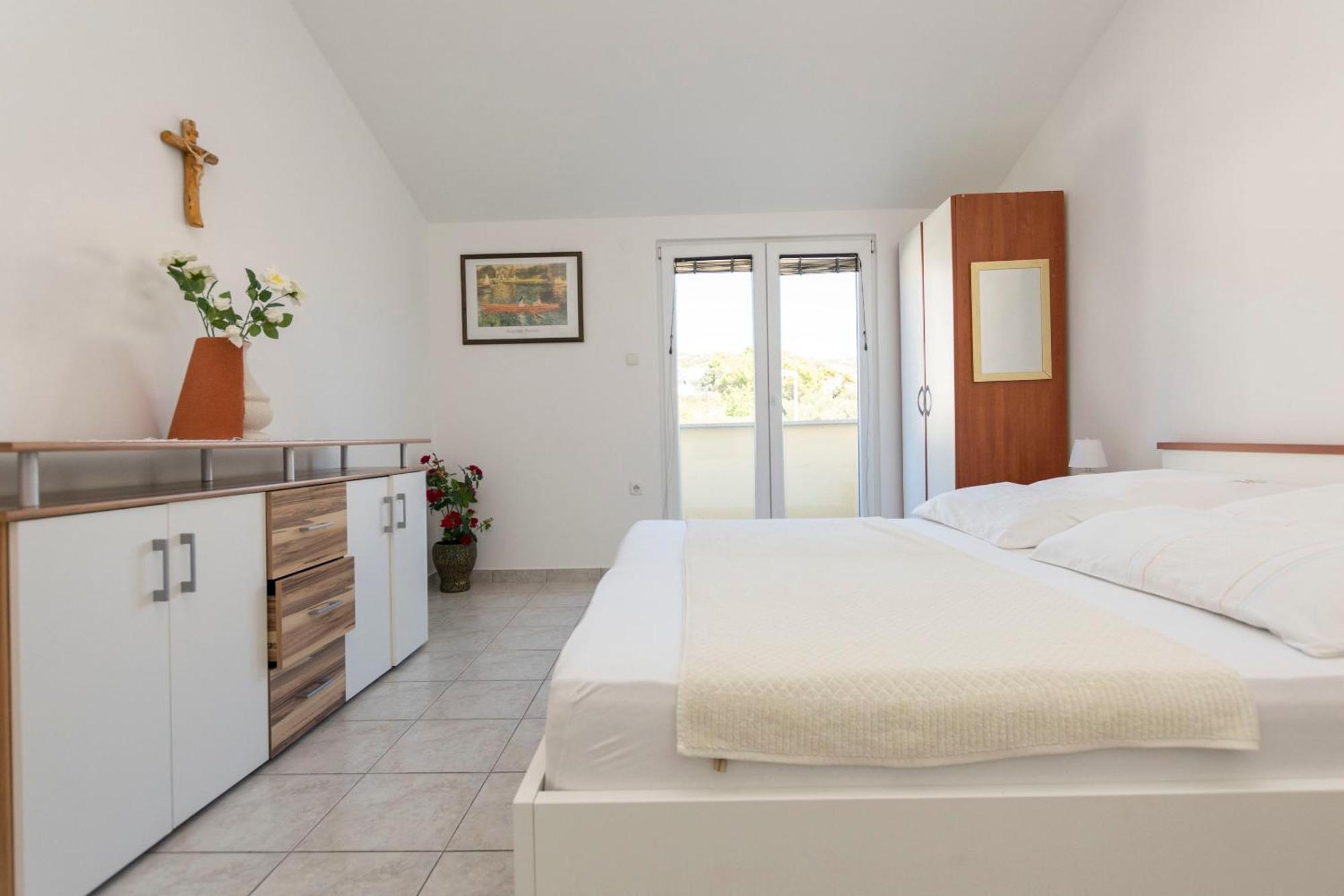Apartments Glorija Рогозниця Екстер'єр фото