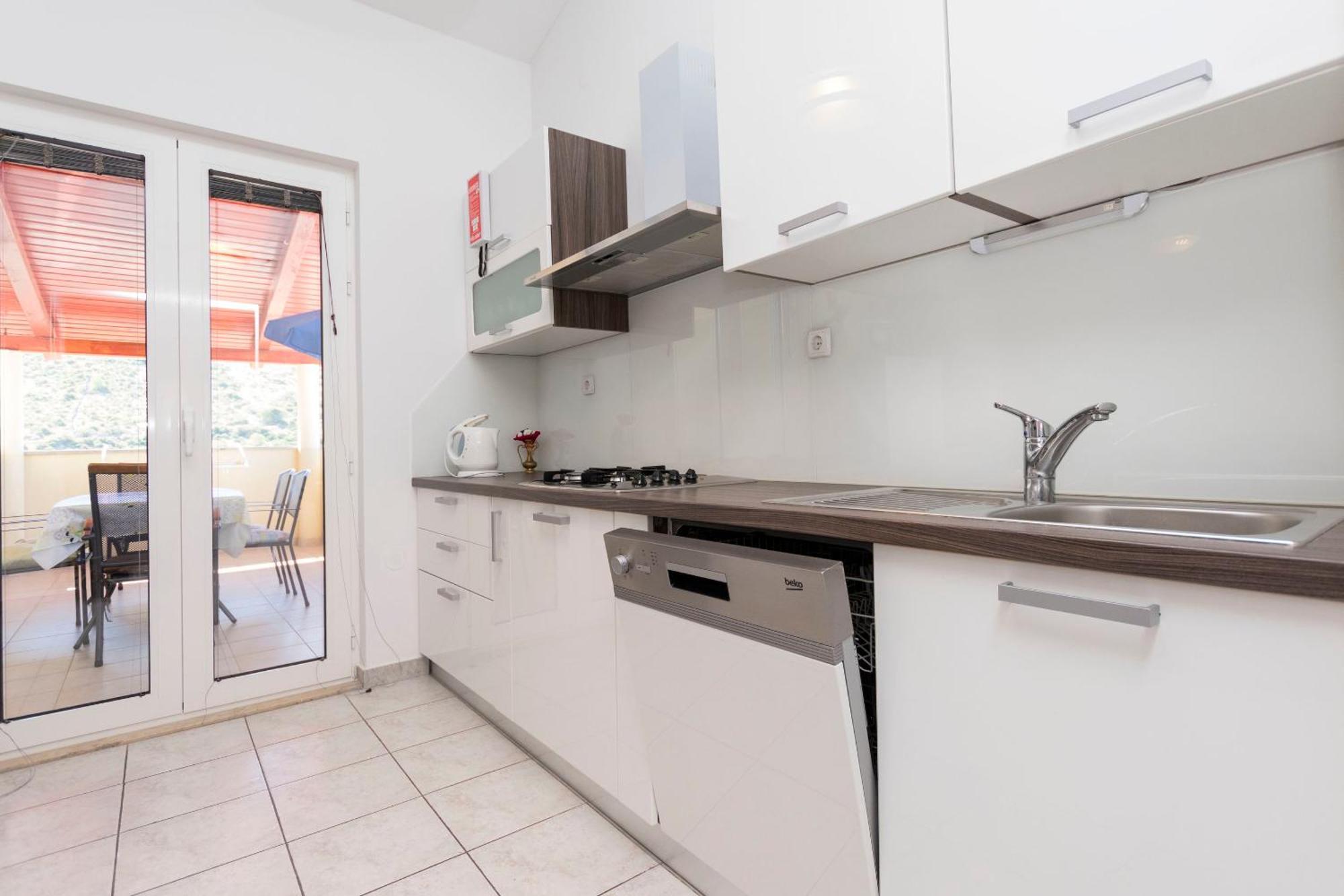 Apartments Glorija Рогозниця Екстер'єр фото